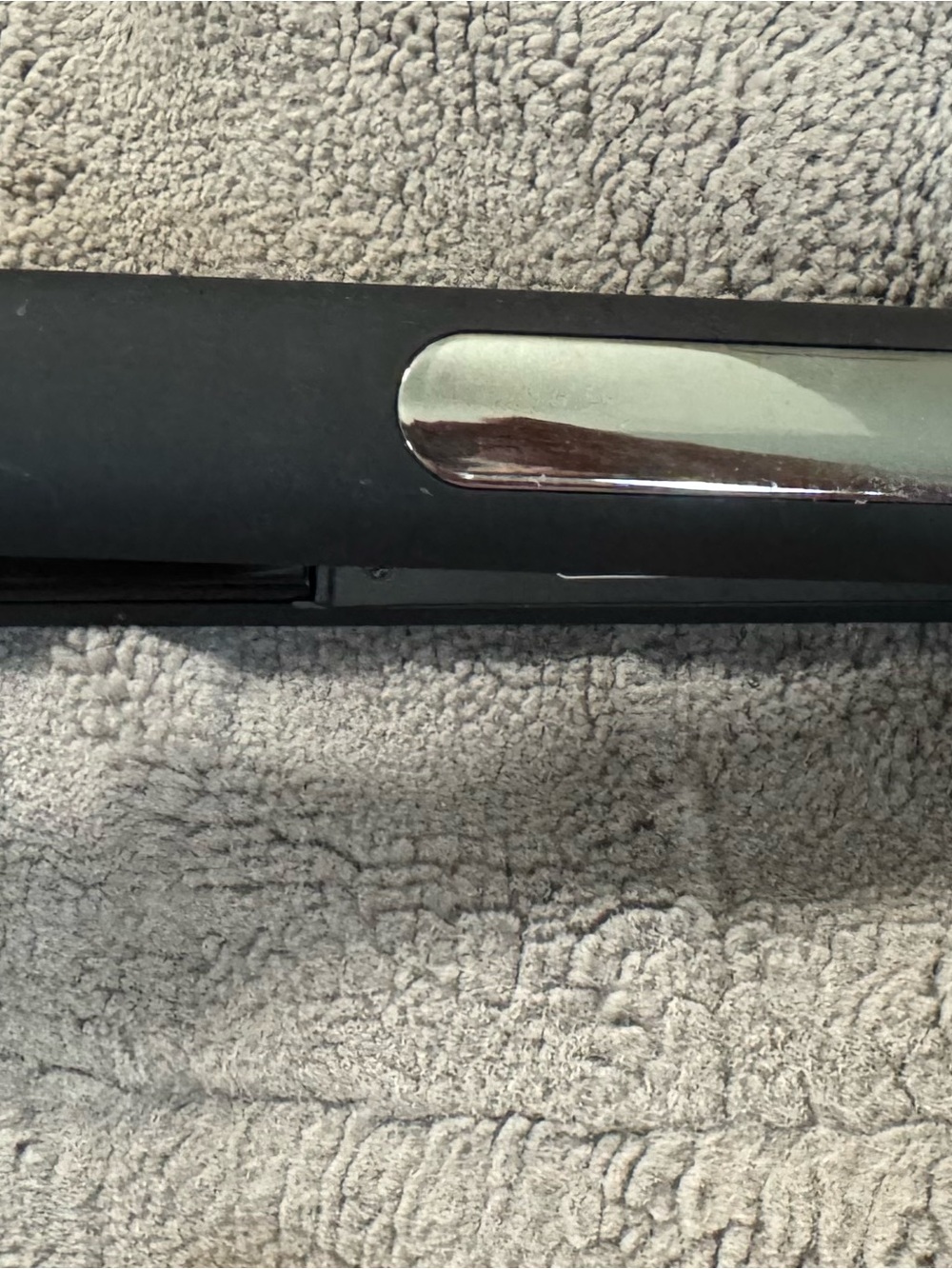 Lange Black Hair Straightener with Silver Accent